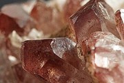 На Алтае туристам предлагают заняться поиском редких минералов