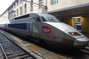 Во Франции отменена забастовка авидиспетчеров, но продолжается железнодорожная