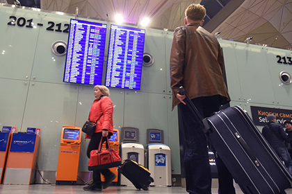 В аэропорту Пулково ужесточили контроль после взрыва в петербургском метро