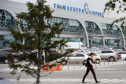 Летевшие домой иностранцы случайно оказались в России из-за проблемы попутчика